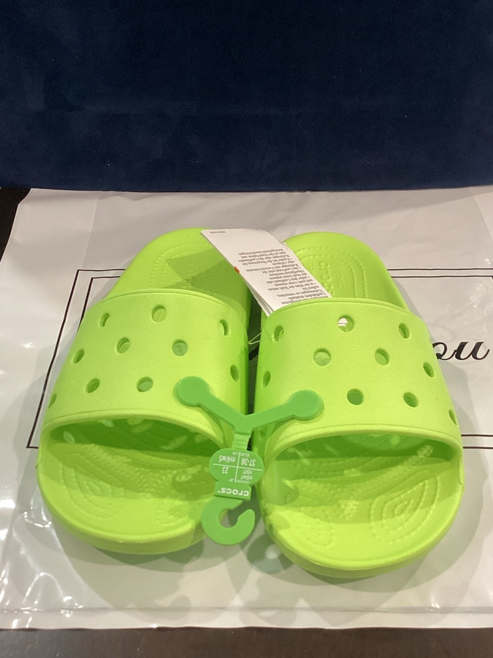 Crocs Classic Slide Neon Green Women’s 7 Men’s 5 Brand New NWT